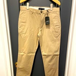 CLUB MONACO Men’s Connor Slim Fit Chino Size 31/30 NWT